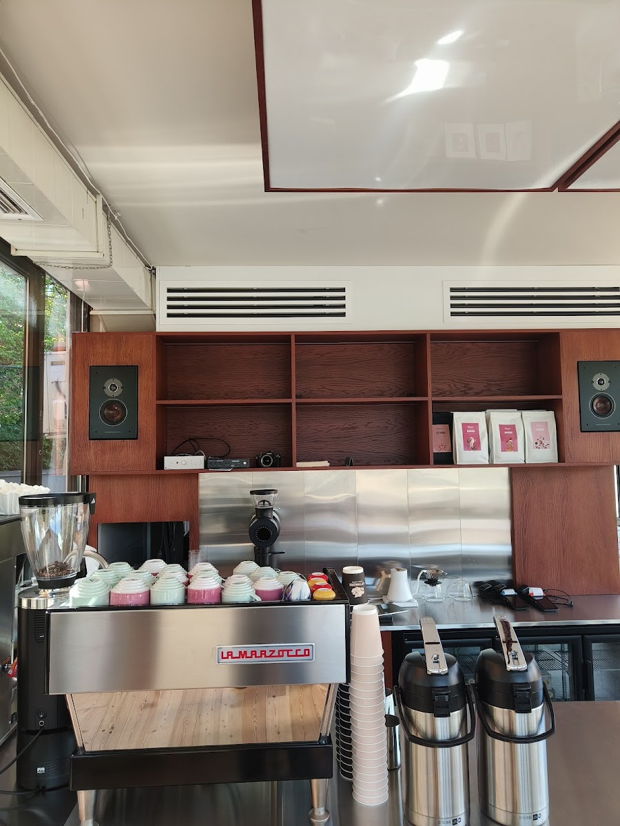 The espresso bar and La Marzocco machine